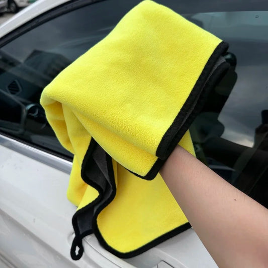 Ultra-Absorbent Microfiber Detailing Towel – Scratch-Free Shine