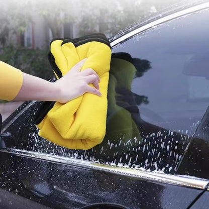 Ultra-Absorbent Microfiber Detailing Towel – Scratch-Free Shine